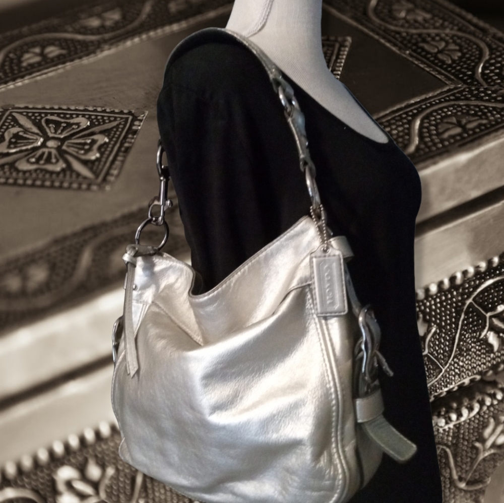 Coach Leatherware Soft Gold/Champagne Zoe Hobo Shoulder Bag